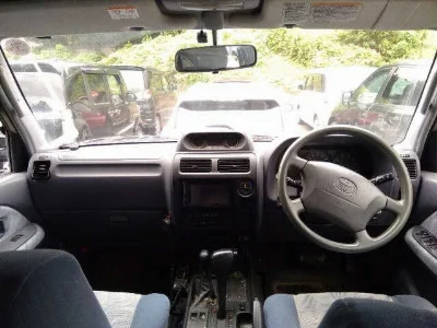 TOYOTA LAND CRUISER