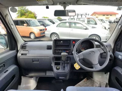 DAIHATSU HIJET VAN