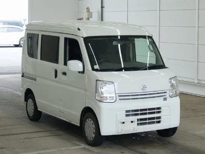 NISSAN CLIPPER VAN