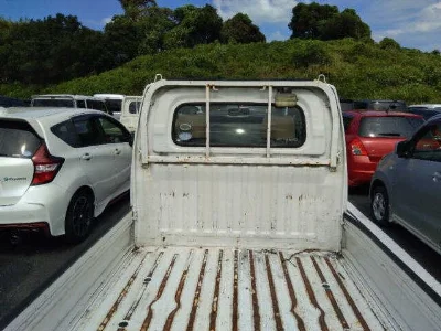 NISSAN CLIPPER TRUCK