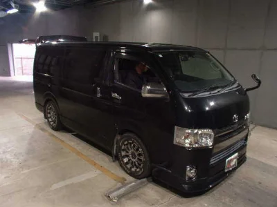 TOYOTA REGIUS ACE VAN
