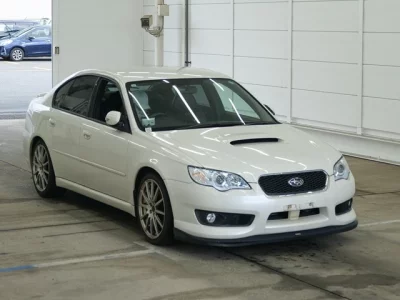 SUBARU LEGACY B4