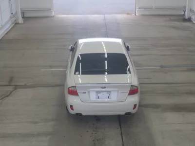 SUBARU LEGACY B4