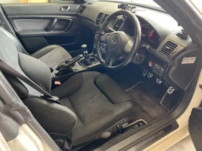 SUBARU LEGACY B4