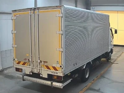 MITSUBISHI FUSO FIGHTER