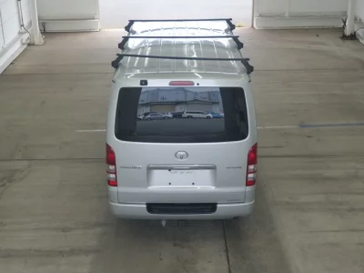 TOYOTA REGIUS ACE VAN