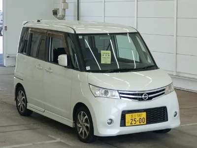 NISSAN ROOX