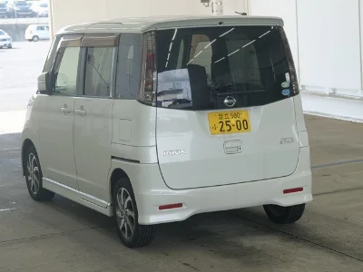 NISSAN ROOX