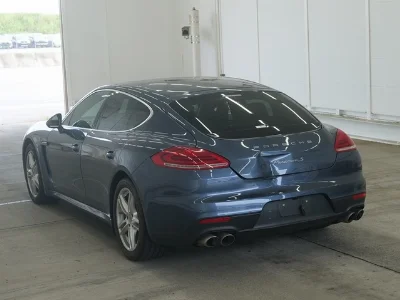 PORSCHE PANAMERA