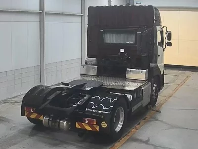 NISSAN UD