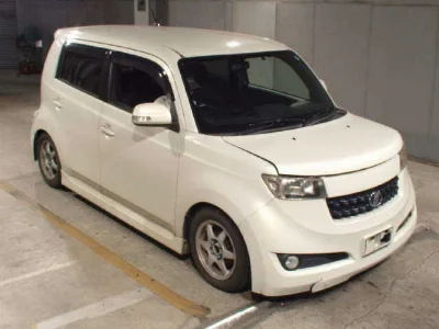 TOYOTA BB