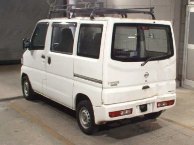 NISSAN CLIPPER VAN