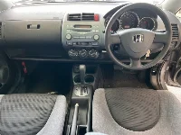 Цена авто Honda Fit с аукционов Японии, номер кузова GD1, пробег 131 000, оценка 7