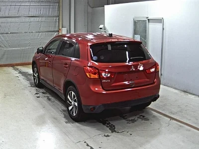 MITSUBISHI RVR