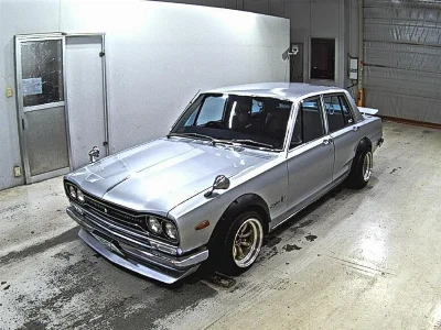 NISSAN SKYLINE