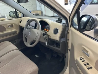 SUZUKI MRWAGON