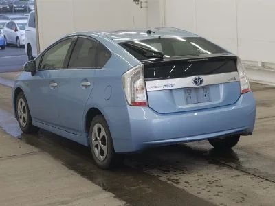 TOYOTA PRIUS PHV