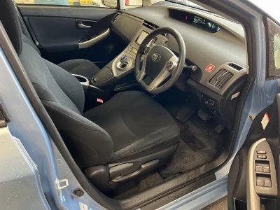 TOYOTA PRIUS PHV