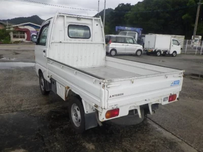 MITSUBISHI MINICAB TRUCK