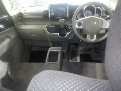 HONDA N BOX SLASH