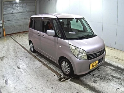 NISSAN ROOX