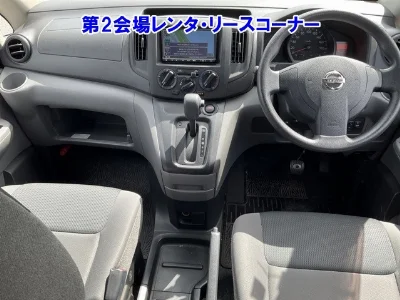 NISSAN NV200