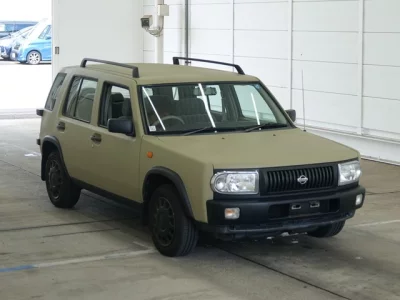NISSAN RASHEEN