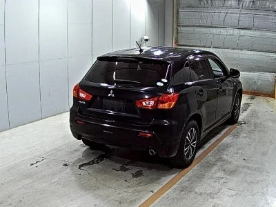 MITSUBISHI RVR