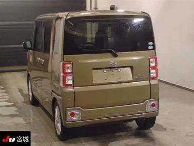 DAIHATSU WAKE