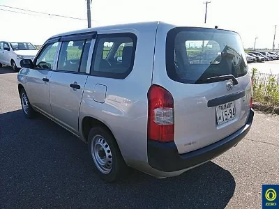 TOYOTA SUCCEED