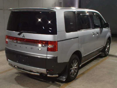 MITSUBISHI DELICA D5