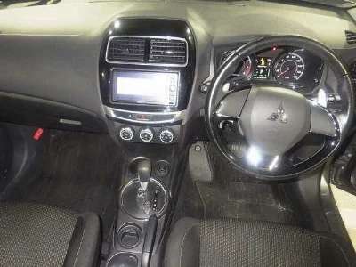 MITSUBISHI RVR