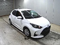 Цена авто Toyota Yaris с аукционов Японии, номер кузова MXPH10, пробег 45 000, оценка 8
