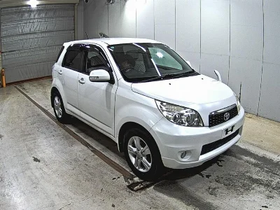 TOYOTA RUSH