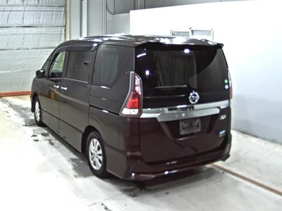 NISSAN SERENA