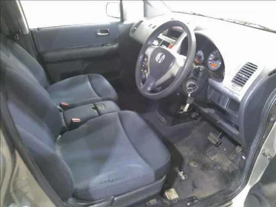 HONDA MOBILIO SPIKE