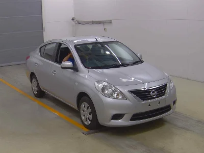 NISSAN TIIDA LATIO