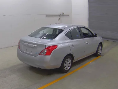 NISSAN TIIDA LATIO
