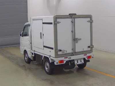 NISSAN CLIPPER TRUCK