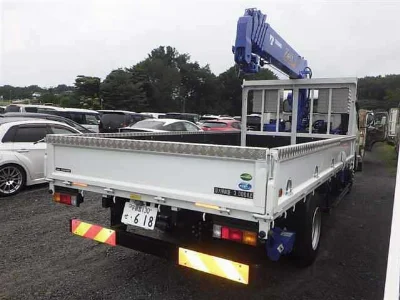 MITSUBISHI CANTER