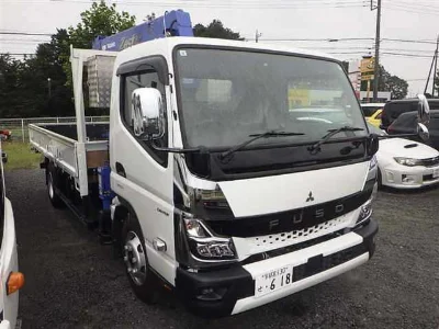 MITSUBISHI CANTER