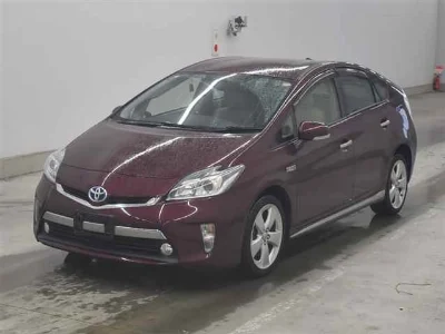 TOYOTA PRIUS PHV