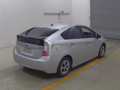 TOYOTA PRIUS PHV