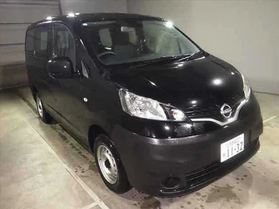 NISSAN NV200