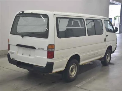 TOYOTA HIACE VAN