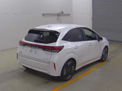 NISSAN AURA