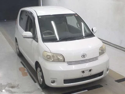 TOYOTA PORTE