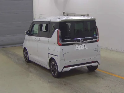 NISSAN ROOX