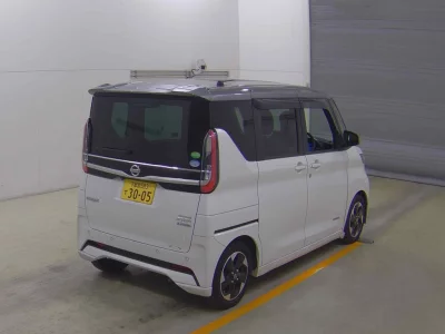 NISSAN ROOX