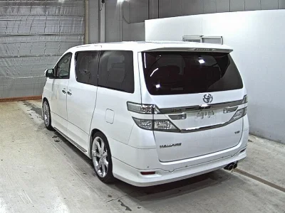 TOYOTA VELLFIRE